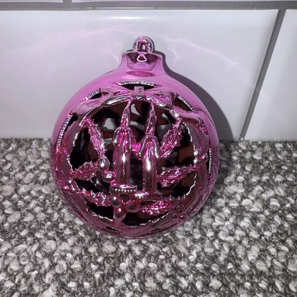 Bradford Christmas Ornaments Vintage Plastic 4 Balls Filagree Deer‎ Merry